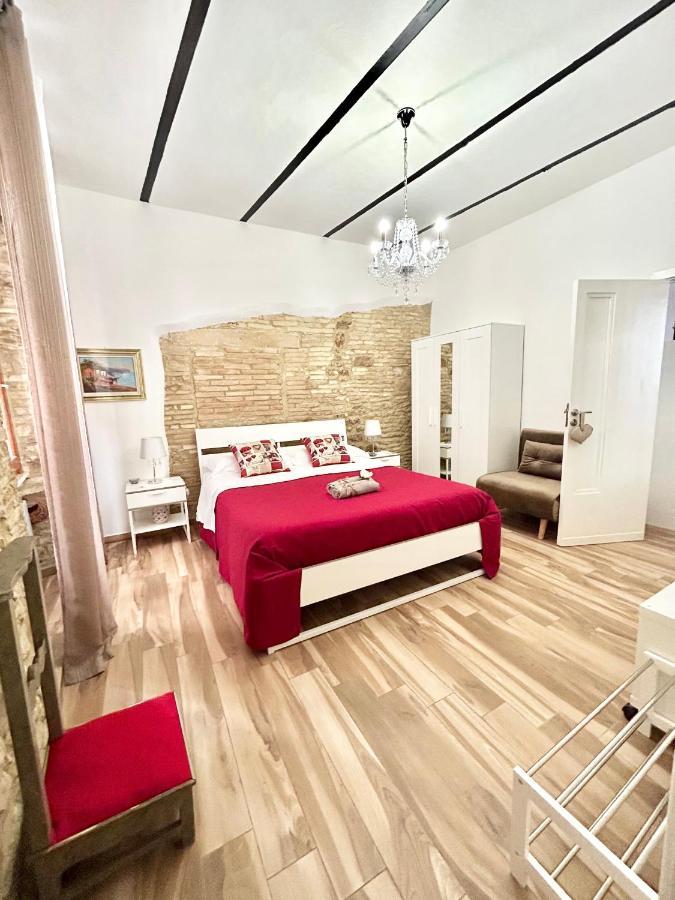 אורטונה B&B La Dimora Di Tommaso Apartment - Dimora Storica Bike Friendly מראה חיצוני תמונה
