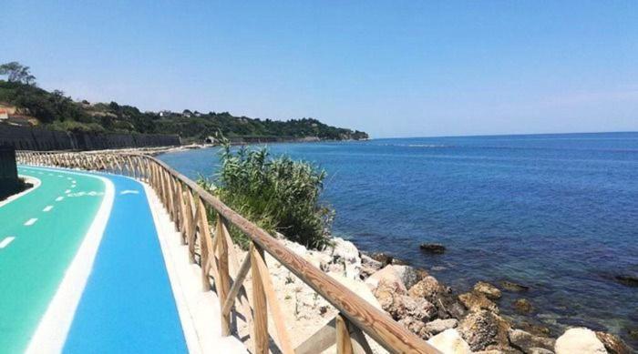 אורטונה B&B La Dimora Di Tommaso Apartment - Dimora Storica Bike Friendly מראה חיצוני תמונה